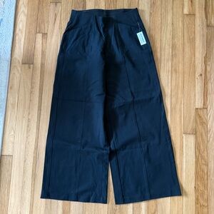 Old Navy Women's Black Pixie Wide Leg Pants